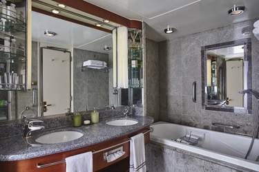 Silversea, Silver Whisper, Grand Suite 4.jpeg